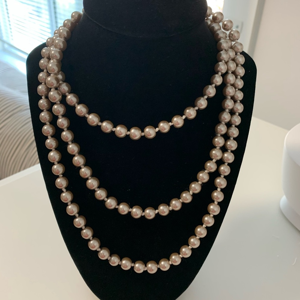 pearl necklace